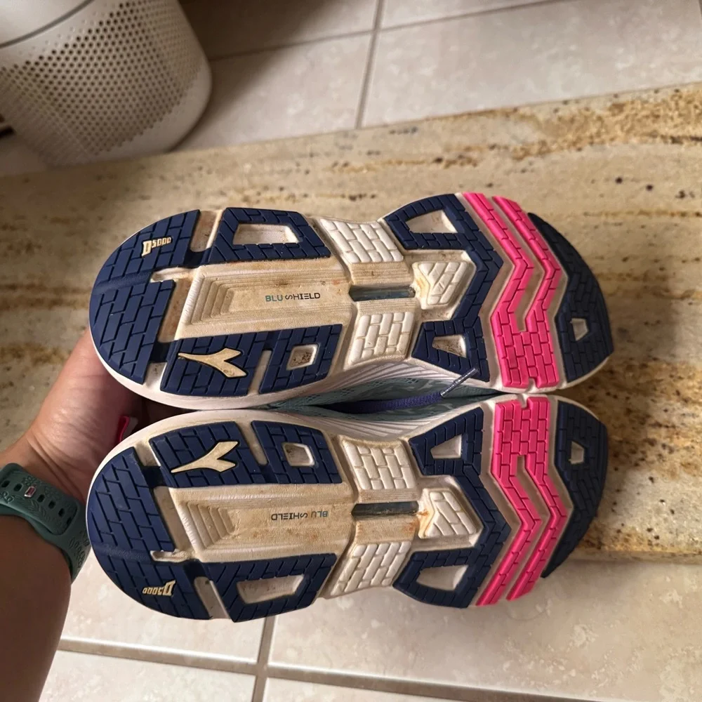 Diadora Mythos Volo 3 Running Shoes Sz 7